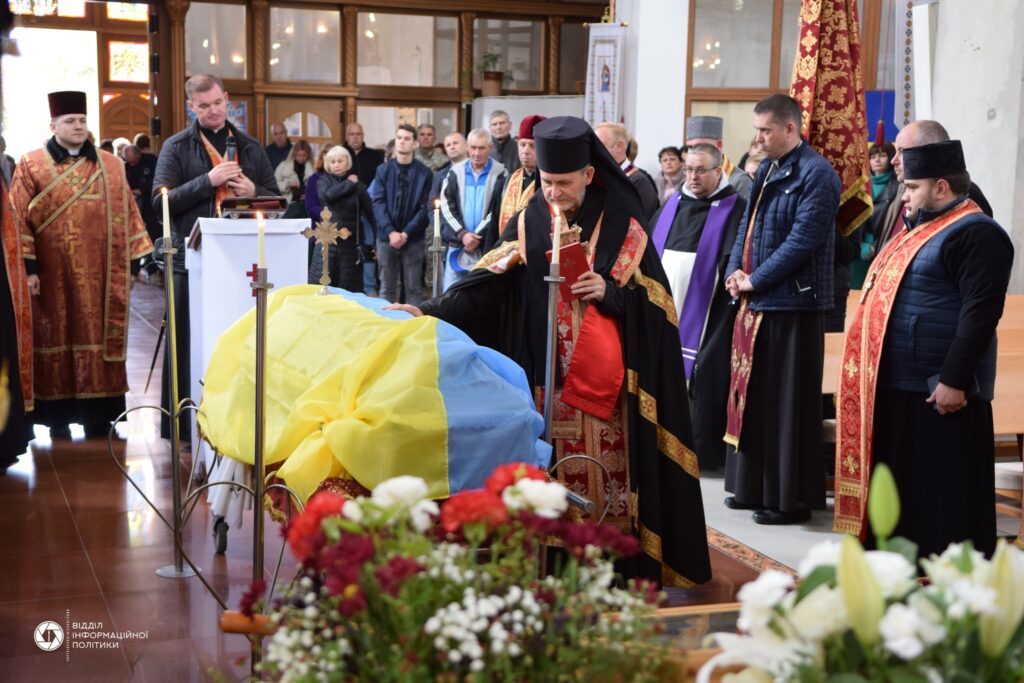 У Чорткові попрощалися із двома загиблими на війні Героями. ФОТО