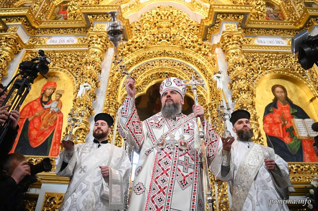 Інформація із середини: більша частина братії Нижньої Лаври готова увійти в ПЦУ