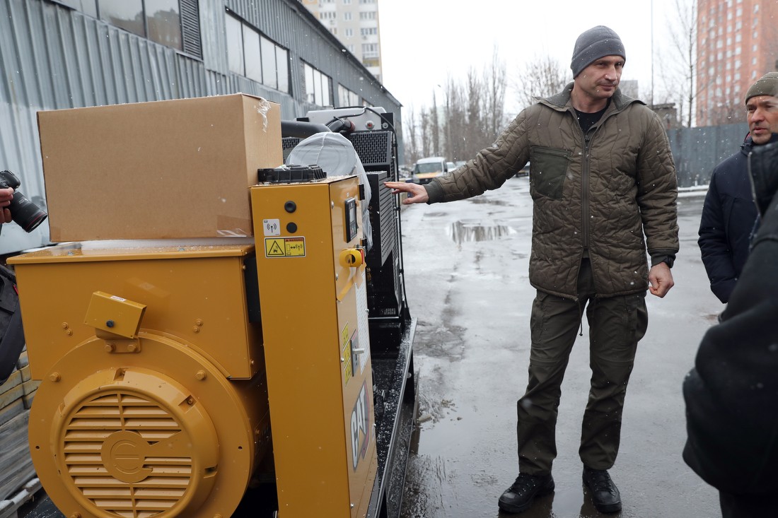 Благодійники закупили ще партію генераторів для котелень Києва і військових на 400 тисяч євро