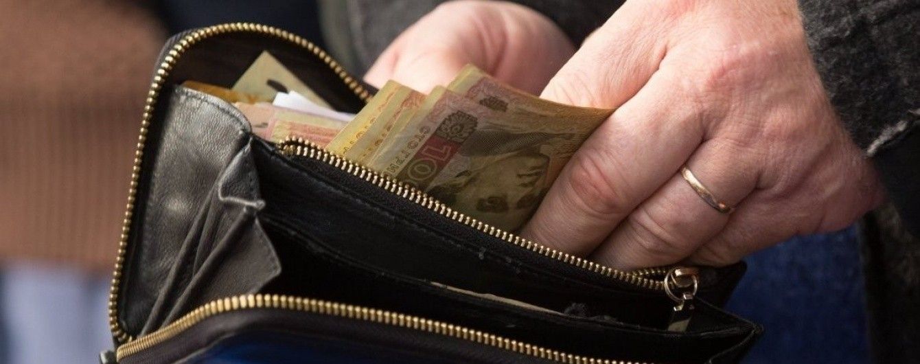 Вирощувати можна, їсти заборонено: в Україні штрафують навіть продавців домашньої черемші