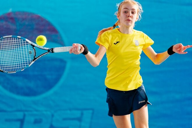 Чемпіонка України дійшла до півфіналу на першому професійному турнірі
