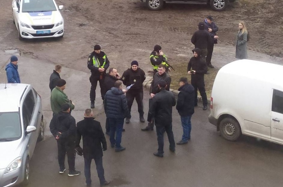 Рейдерське захоплення агрофірми на Черкащині: київський журналіст назвав прізвища “нових” власників підприємства