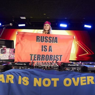 Володимир Івасюк, Balaklava Blues, KRUTЬ: добірка української музики на американському радіо