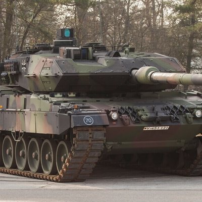 Міністр оборони Німеччини підтвердив передачу Україну 18 танків Leopard 2