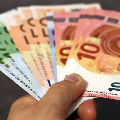 Ріст євро продовжується: курс валют на 31 березня