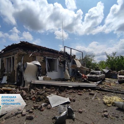 Кількість загиблих від удару по Торецьку зросла до 2, ще 8 людей поранені