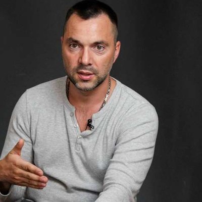  Арестович назвав дві причини підриву Каховської ГЕС 