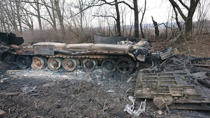 У російський Т-80 один за одним прилетіли NLAW і Javelin