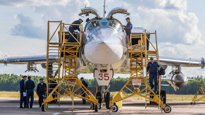 Безпілотник уразив російські бомбардувальники Ту-22М3 на авіабазі…