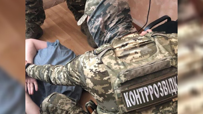 Планував замах на командування ЗСУ на Запоріжжі – СБУ затримала снайпера (фото, відео)