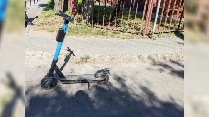 У Рівному двоє невідомих наїхали самокатом на дитину і втекли
