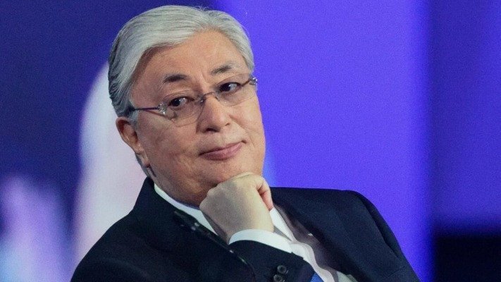 Токаєв: Казахстан не збирається допомагати РФ обходити західні санкції