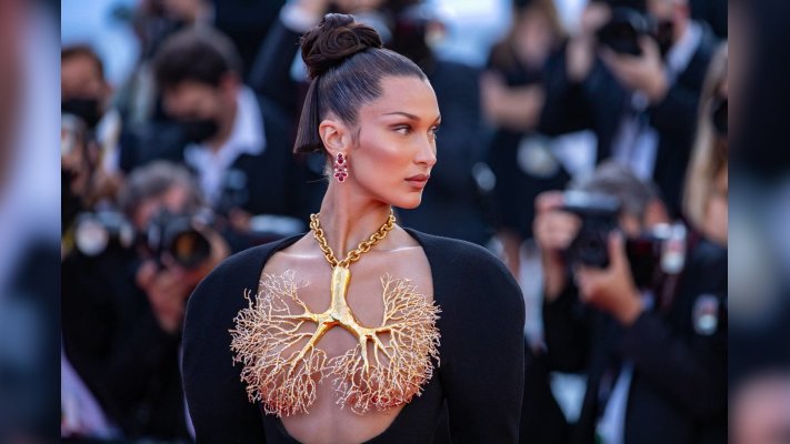 Белла Хадід більше не амбасадор Dior - Модний дім замінив її ізраїльською моделлю