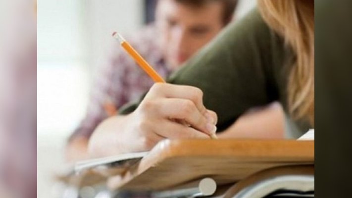 Студентам, що лишаються за кордоном можуть скасувати стипендії, – МОН