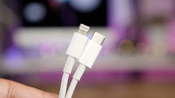 Apple попереджає про використання несертифікованих зарядних пристроїв Apple Watch