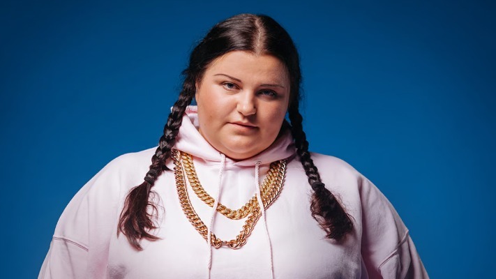 Назвали alyona alyona хабалкою: що реперка відповіла ведучим YouTube-шоу Ісландія