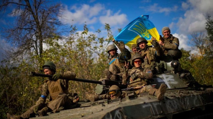 Той, хто знає ворога й себе, ніколи не програє війни...