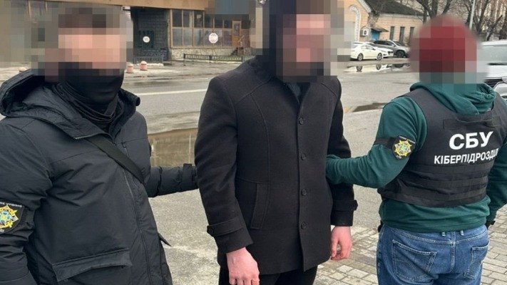 На Київщині затримали 18-річного агента ФСБ, який шпигував за авіацією ЗСУ: йому світить довічне