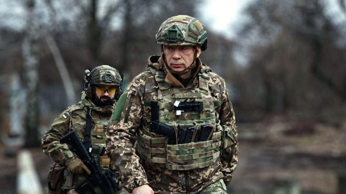 Центр протидії дезінформації виявив масштабну кампанію рф з дискредитації головкома Сирського