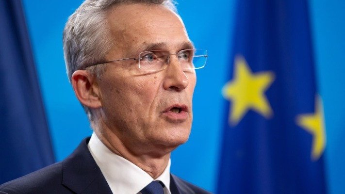 Столтенберг: ЗСУ матимуть право завдавати ударів з F-16 по російських військових цілях за межами України