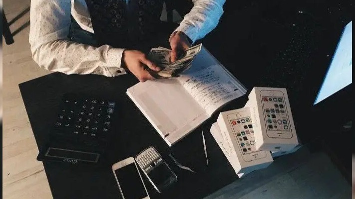 12 професій, які приносять людям неймовірно великі гроші