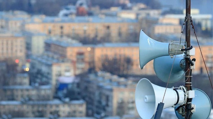 Українець подав до суду на росію, бо не висипається через повітряні тривоги