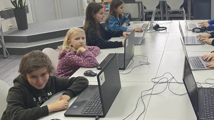 Все більше українських дітей опановують основи ІТ