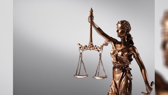  На Хмельниччину судитимуть жінку, яка ошукала родичів загиблих військовослужбовців 