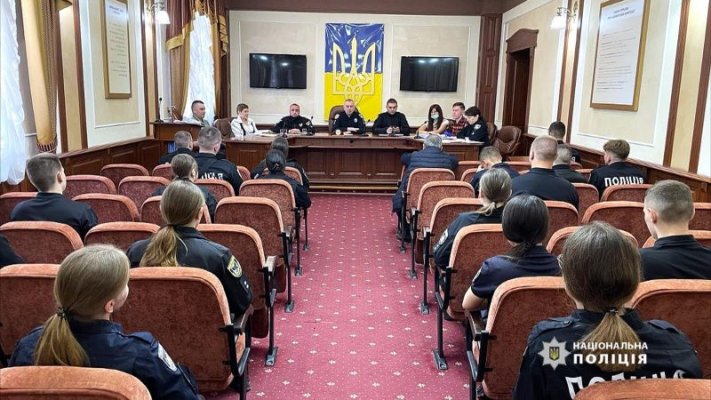  Лави поліції Прикарпаття поповнили випускники вищих навчальних закладів системи МВС 