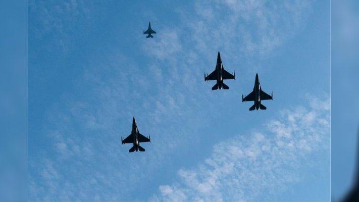 До Румунії прибули три нідерландські F-16, на яких навчатимуться українські пілоти