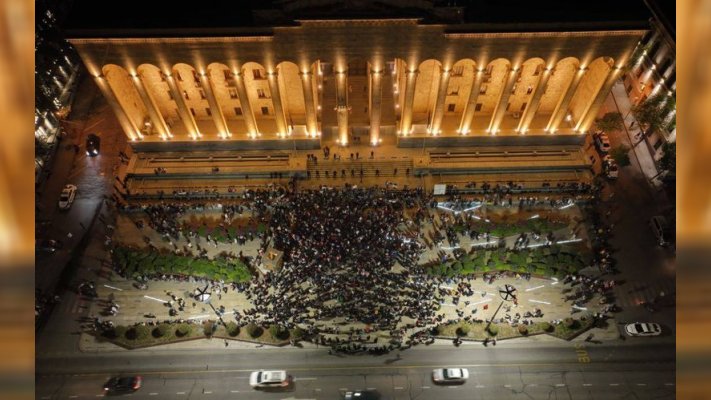 У Тбілісі відновилися акції протесту