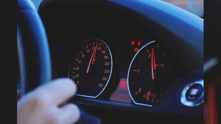 Вартість бензину знову змінилась: ціни на пальне 19 квітня