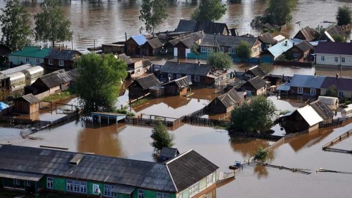  Чому Росію охопили масштабні катаклізми, але не охопили масові протести 