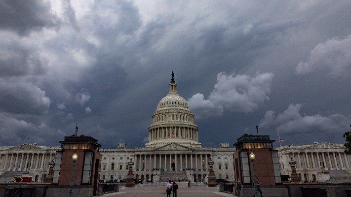 Дочекалися нарешті: коли буде фінальне голосування за пакет допомоги у Сенаті