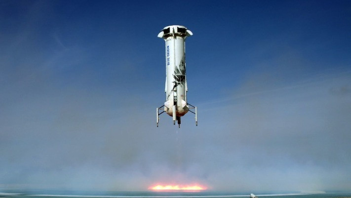 Після двох років перерви. Ракета Blue Origin знову виведе туристів в космос