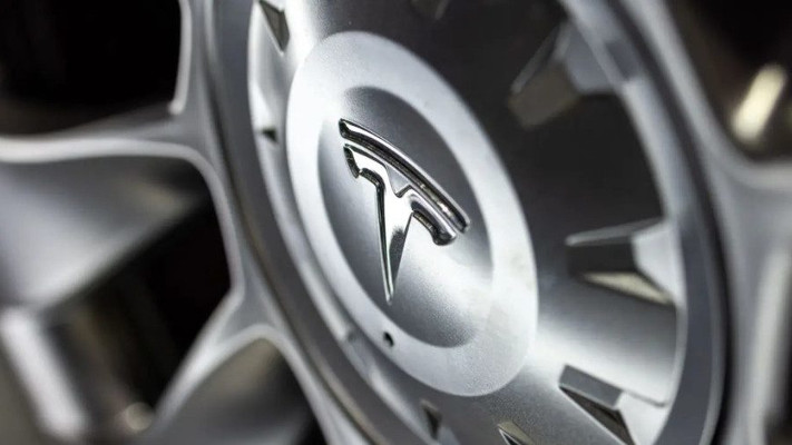Безпека під питанням: електромобілі Tesla виявилися незахищеними від викрадення