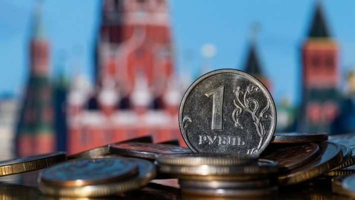 Корисні санкції: Московська біржа примусово конвертує долари і євро клієнтів в рублі