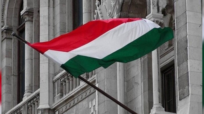 Угорщина змінила правила отримання статусу біженця для українців: Закарпаття не входить до зони бойових дій