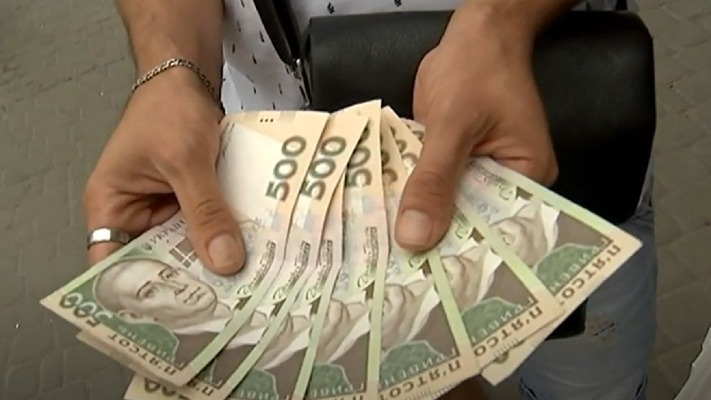 Деякі пенсіонери втратять до 20% виплат: хто залишиться без грошей?