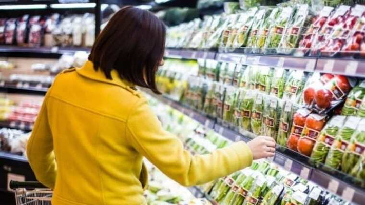 В Україні дорожчають деякі продукти харчування, транспорт, тютюнові вироби та алкоголь