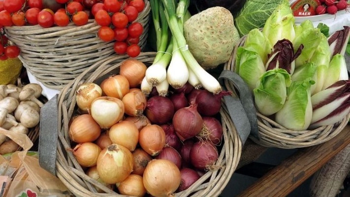 В Україні переписали ціни на найважливіші продукти: що подорожчало найсильніше