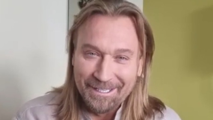 Жалюгідна спроба:Винник записав відеозвернення до фанатів