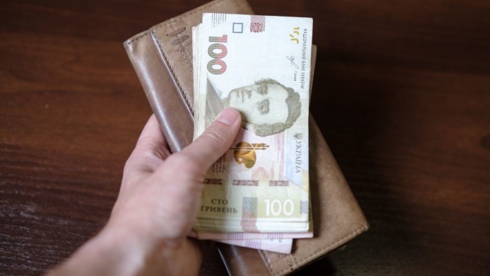 Українці можуть отримувати по 25 тис гривень допомоги: як оформити виплати