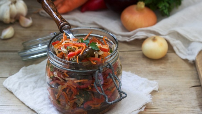 Баклажани по-корейськи на зиму: рецепт від шеф-кухаря