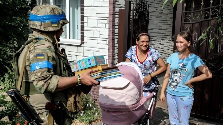 Фейк про бабцю-путіністку з Курщині, яка відмовилася від гуманітарки ЗСУ