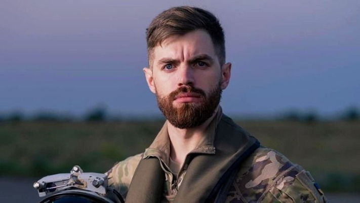 Загиблий льотчик Джус - Герой України. Президент присвоїв захисникам звання