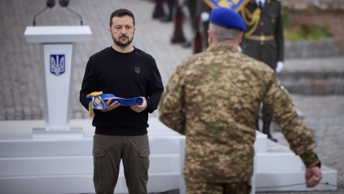 Це більше, ніж професія і покликання: Зеленський привітав військових з Днем захисників і захисниць України