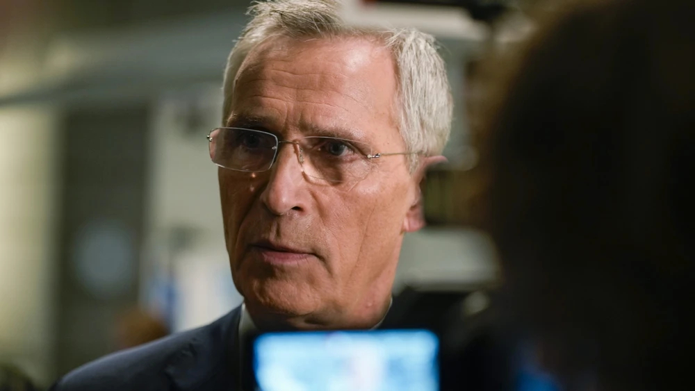 Столтенберг розглядає як варіант тимчасову передачу території росії