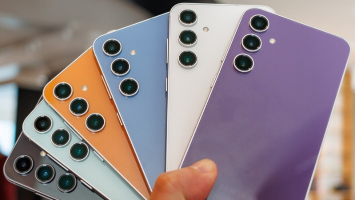 Краще і дешевше: що придбати замість iPhone 16Е