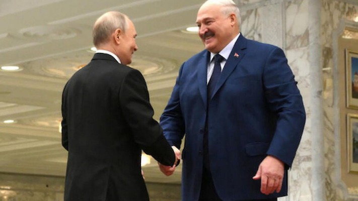 Лукашенко порозмірковував, коли Білорусь увійде до складу росії